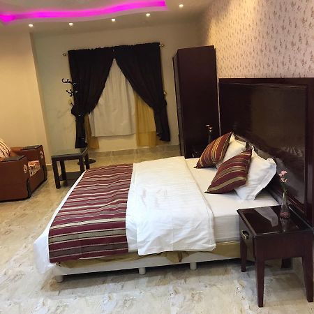 Aparthotel Dana North Al Qurayyat Esterno foto